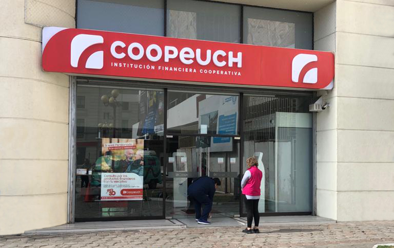 Coopeuch: Moody’s cambia de “estable” a “positiva” la clasificación de su deuda internacional